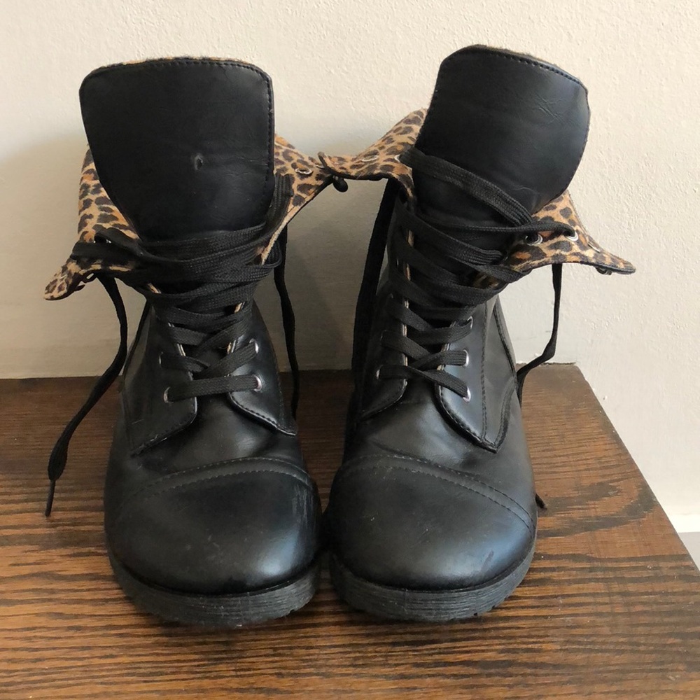 Black cheetah boots